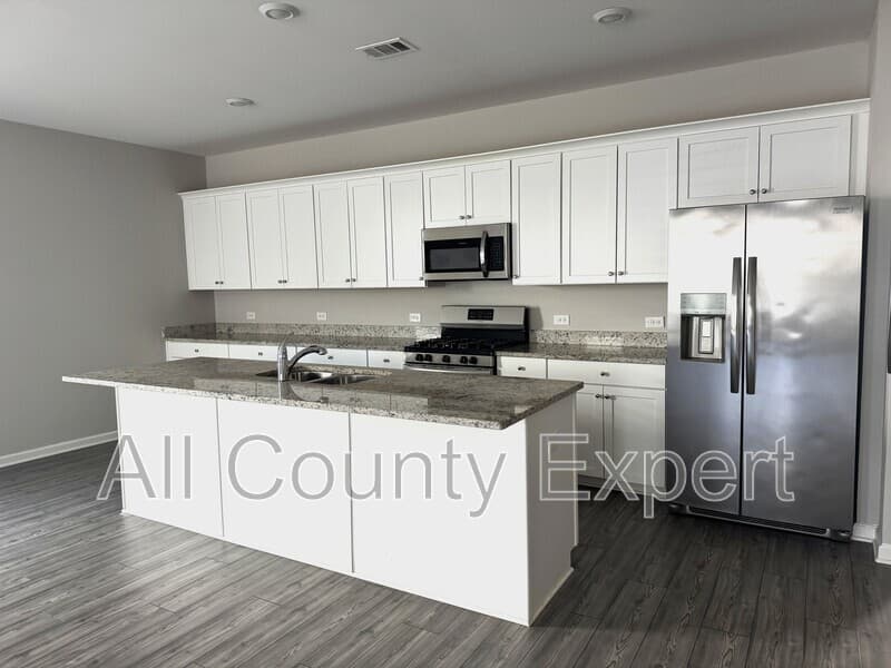 Braselton House: 122 Osprey Overlook Dr