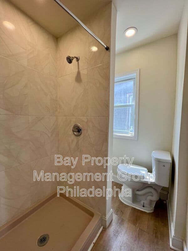 Philadelphia House: 124 E Wishart St