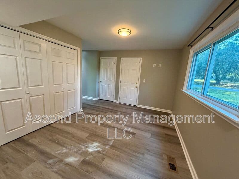 Chattanooga House: 7707 Canyon Dr