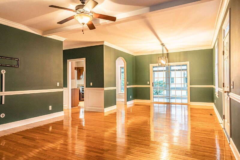 Southern Pines House: 22 Village in the Woods