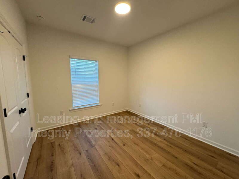 Youngsville House: 235 Tatum Lane