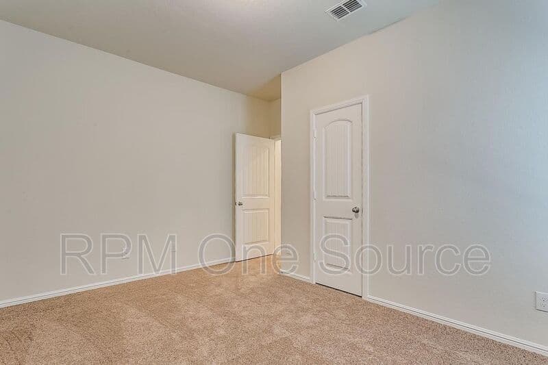 Ft. Worth House: 6320 Eagle Pier Way