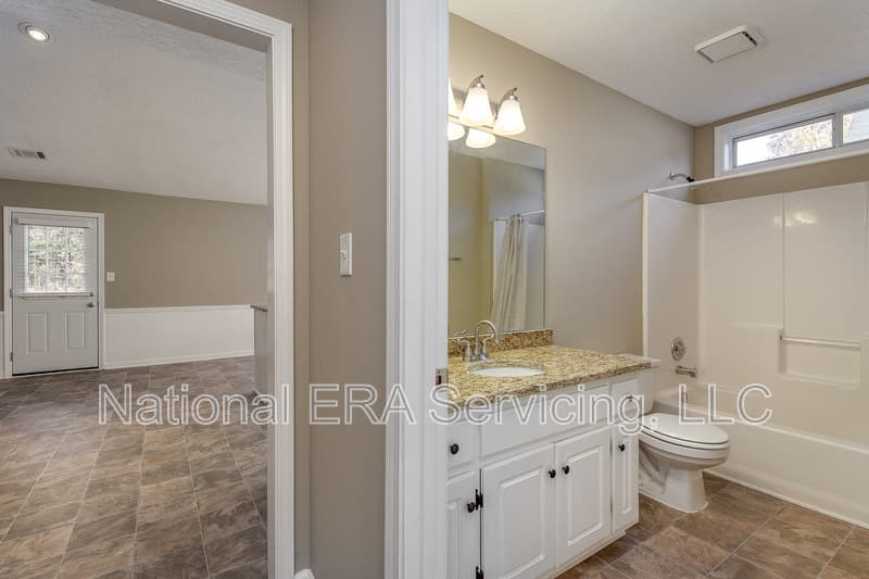 Covington House: 35 Oak Ridge Ct