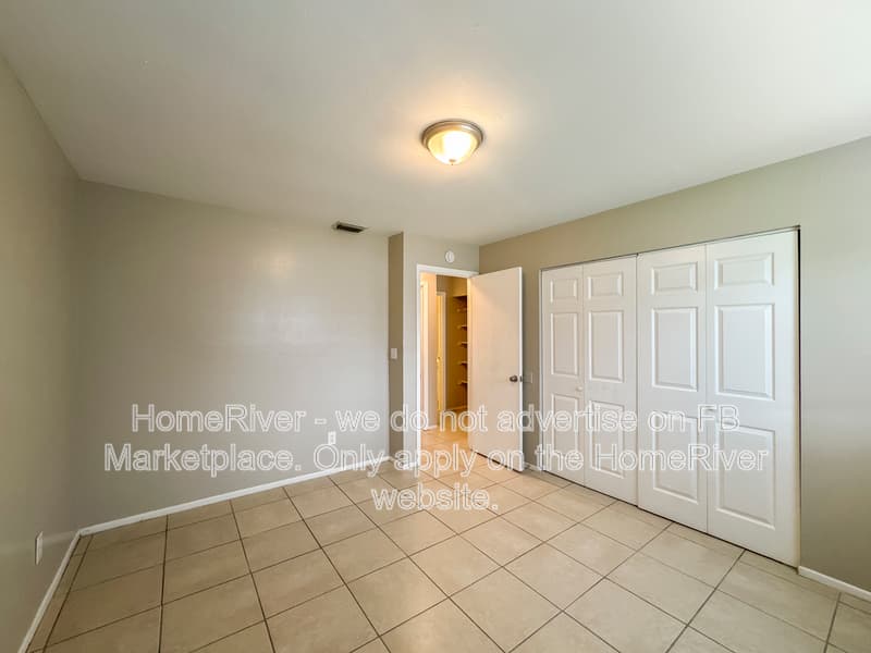 Cape Coral House: 1720 SW 3rd Pl