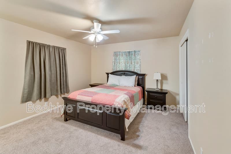 Mesa House: 5328 E Decatur St