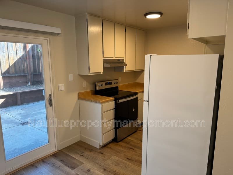 Santa Cruz Townhome: 3387 Mission Drive