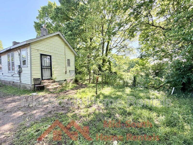 Memphis House: 331 W Dison Ave