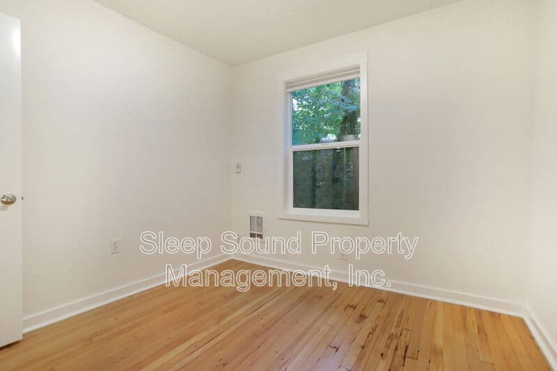 Portland House: 1802 SW Evans St