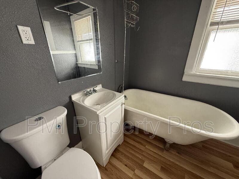 Milwaukee House: 2630 N 24th St