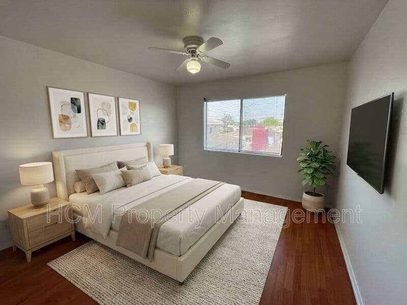 Long Beach House: 2605 E. Washington St.
