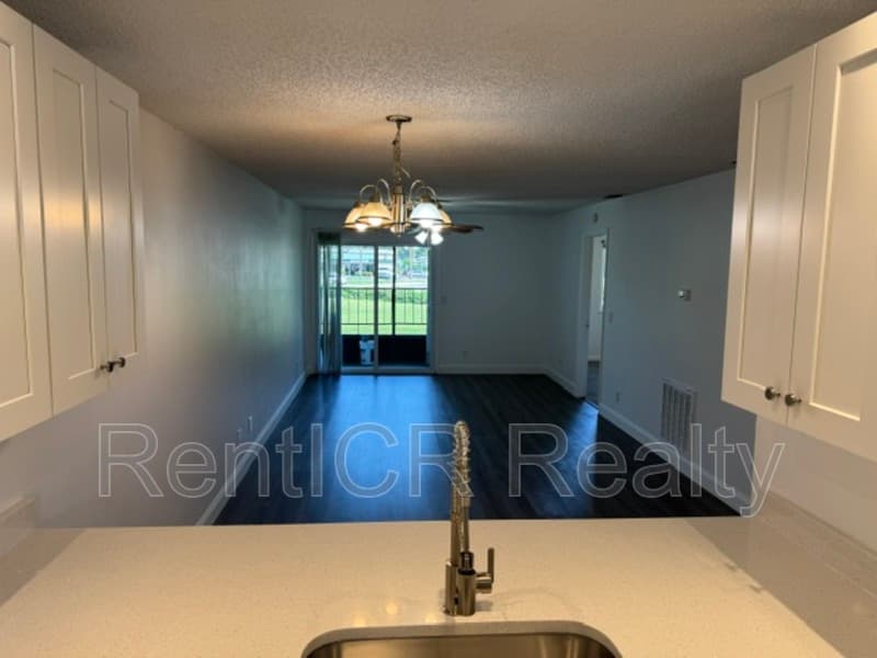 Zephyrhills Condo: 39132 County Road 54