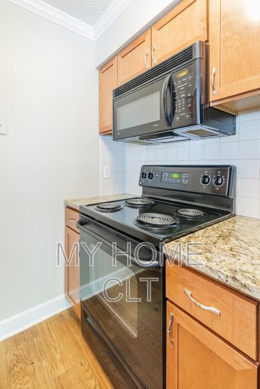 Charlotte Condo: 2516 Cranbrook Lane #11