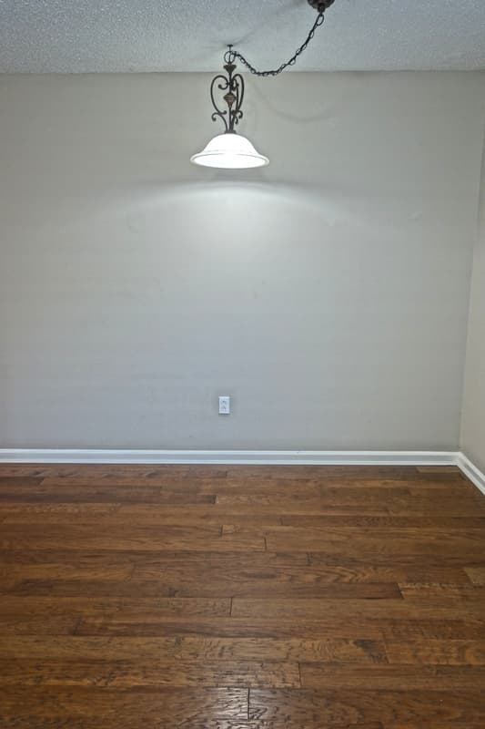 Huntsville House: 1705 Toll Gate Road SE