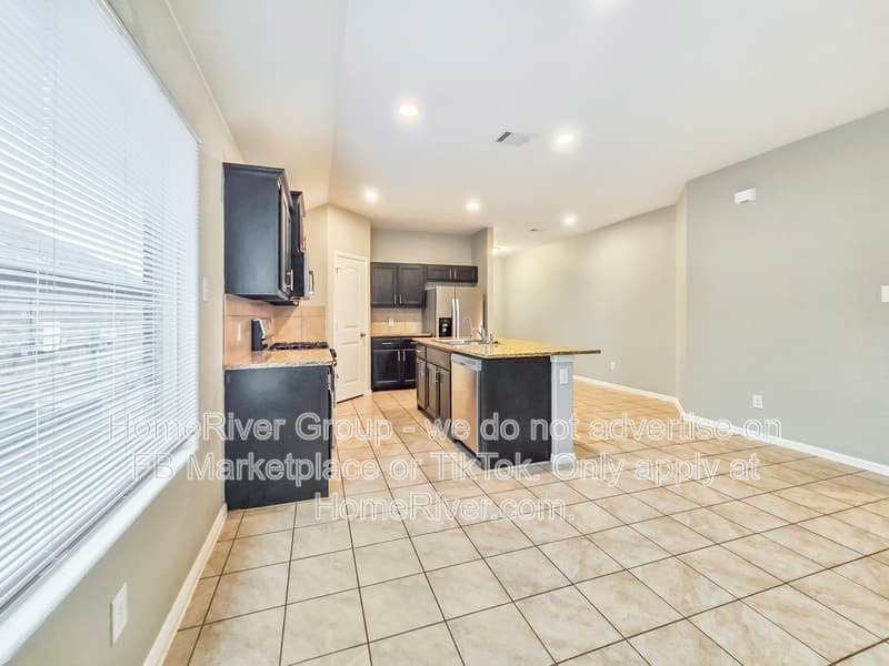 Fort Worth House: 8441 Comanche Springs Dr