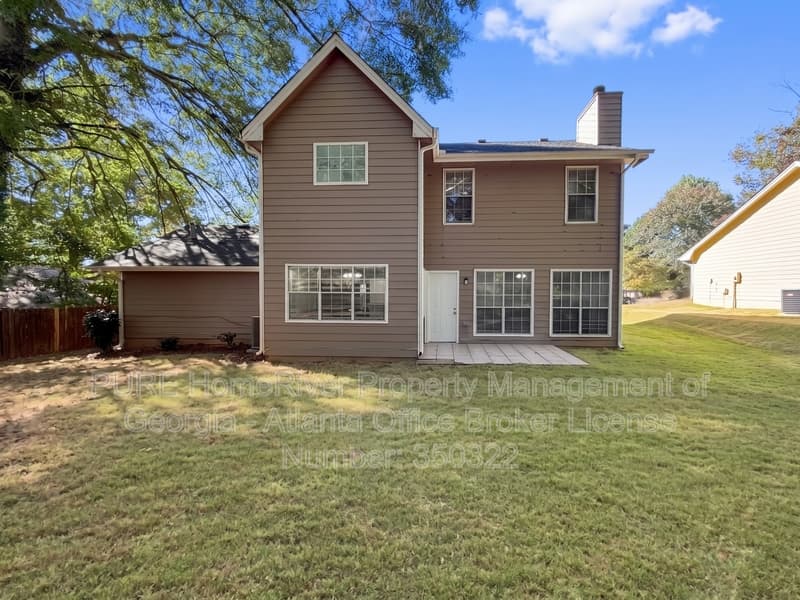 Riverdale House: 8432 Cedar Creek Rdg