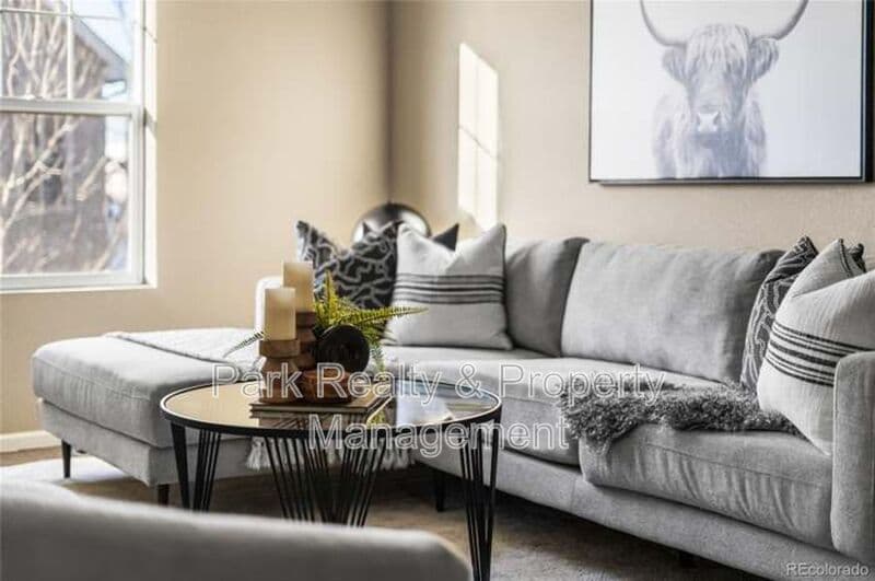 Denver Townhome: 5157 Clinton St