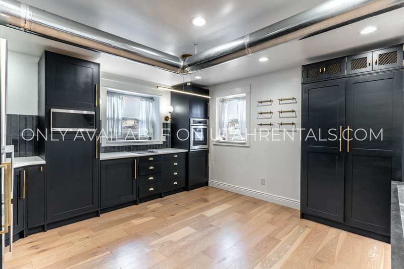 Salt Lake City Condo: 276 E Broadway St