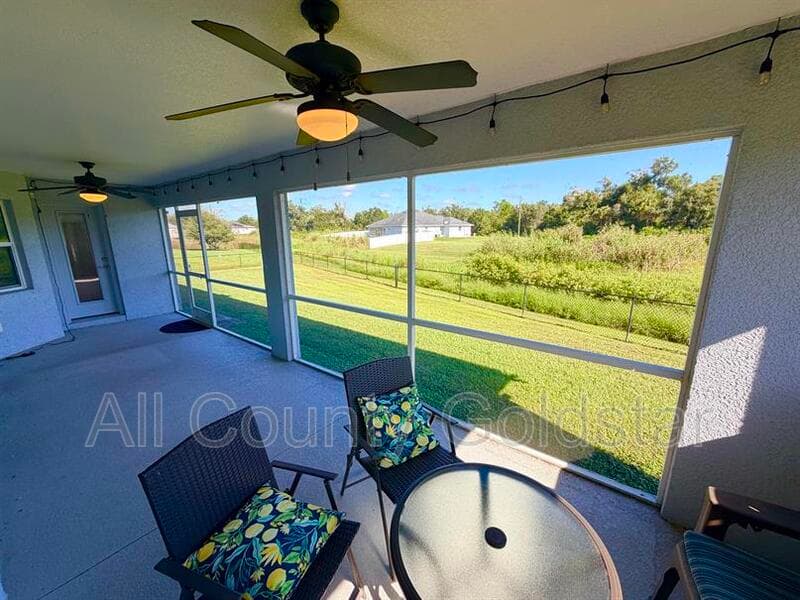 North Port House: 4443 Cinderella Cir