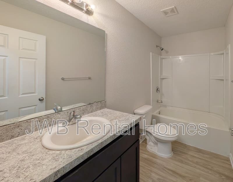 Jacksonville House: 2034 Hartridge St