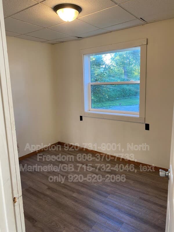 North Freedom Condo: S7559 US 12 E9 & E10