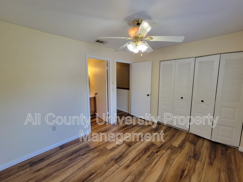 Gainesville Condo: 2735 SW 35th PL