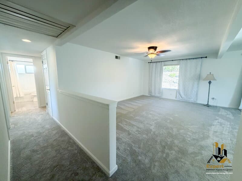 Orangevale House: 5620 Greenacres Way