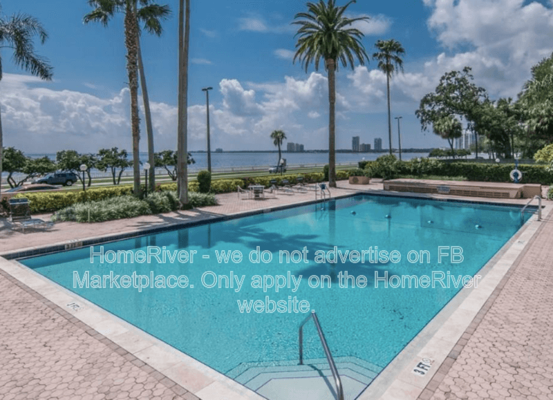 Tampa House: 2401 Bayshore Blvd