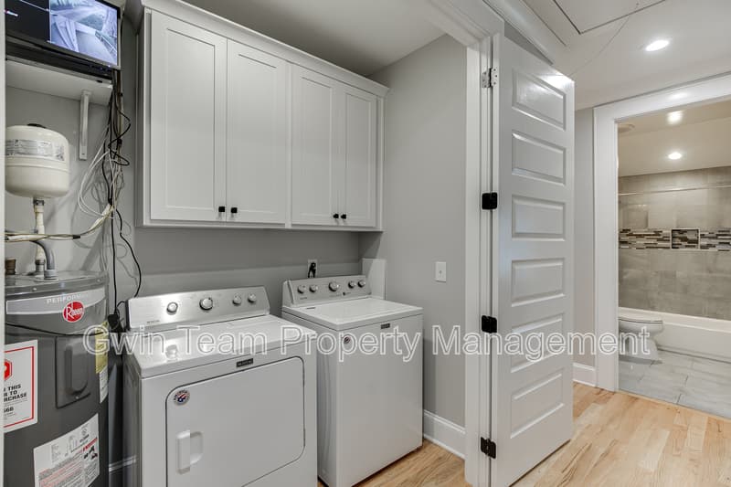 Lawrenceville House: 75 Cherry St
