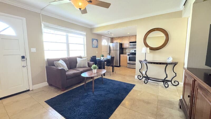 Daytona Beach Condo: 506 University Boulevard