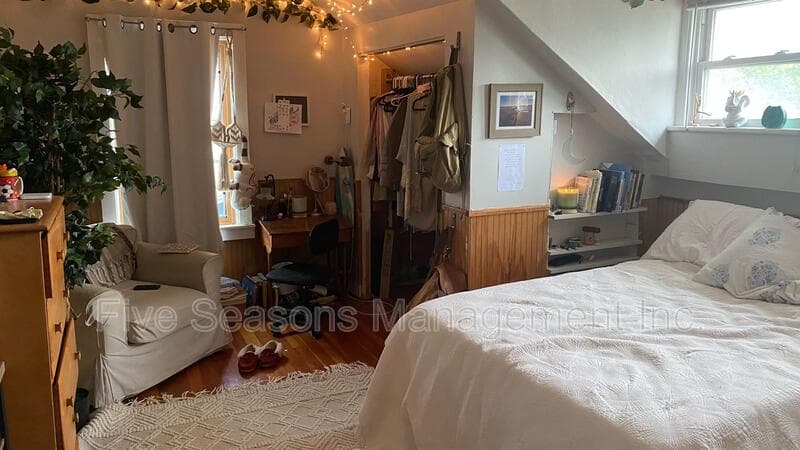 Burlington Condo: 9 Chase Street - 3