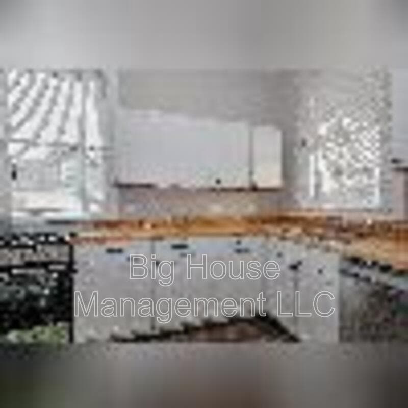 Baltimore House: 3407 Elgin Ave