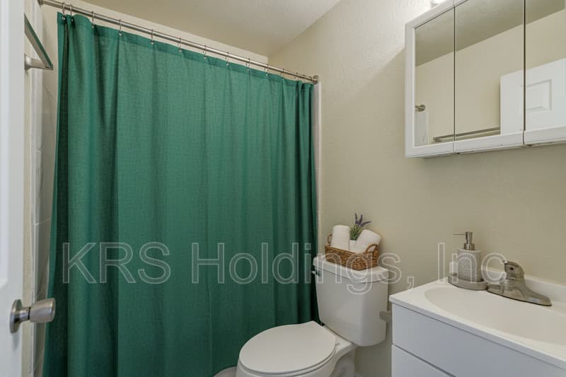 Petersburg Condo: 1517 halifax st