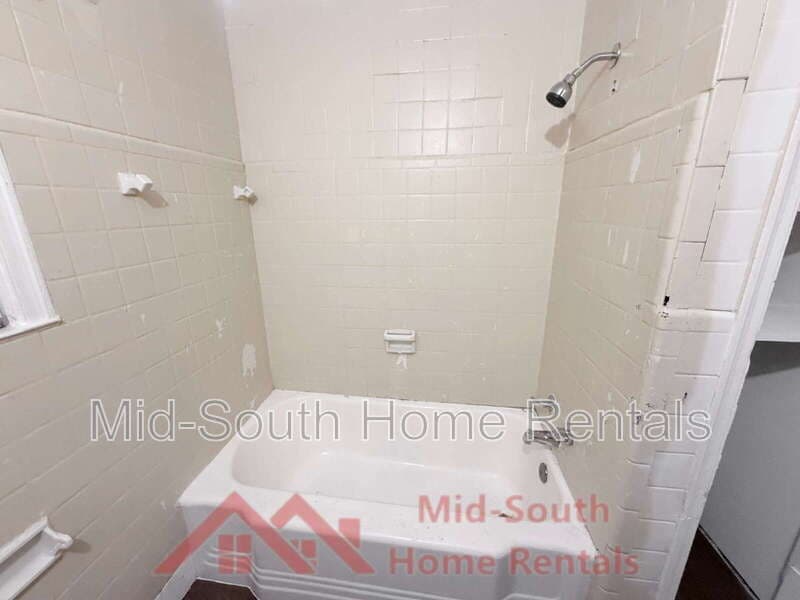 Memphis House: 2139 Alameda Avenue
