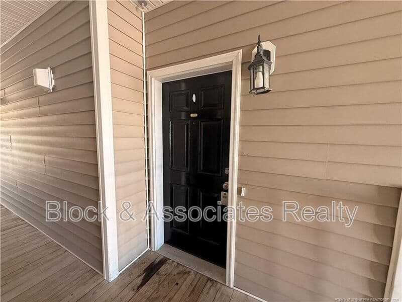 Fayetteville Condo: 635 Marshtree Lane