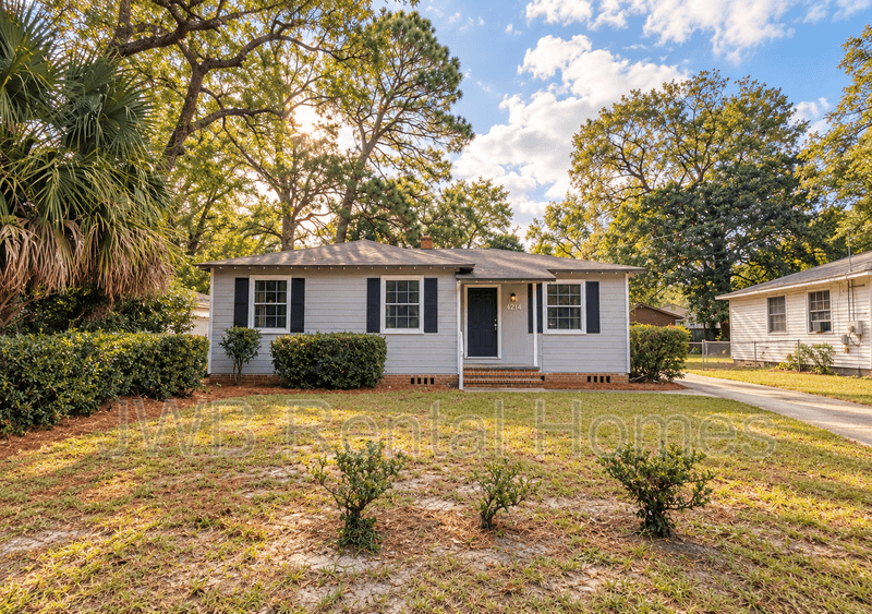 Jacksonville House: 1214 Kenmore St
