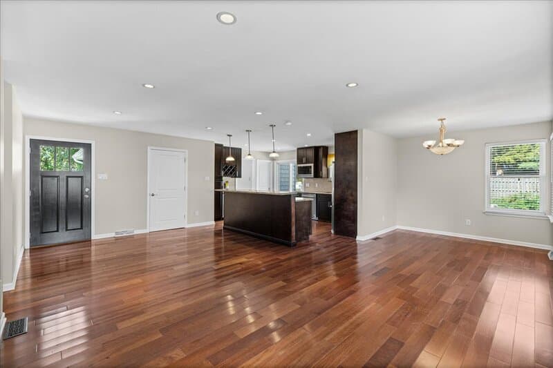 Northfield House: 11 Fifield Ave.