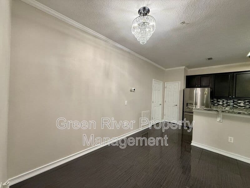 Jacksonville House: 11251 Campfield Drive