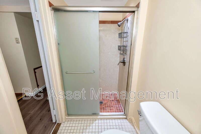 Richmond House: 6606 Aqua Vista Ct