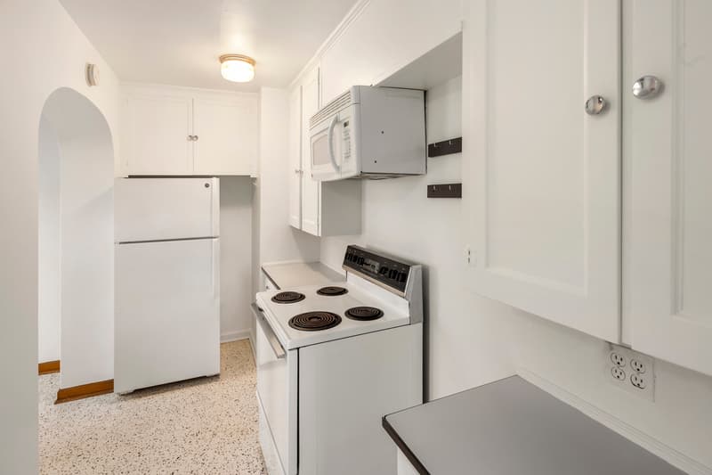 Seattle Condo: 709 N 68th St