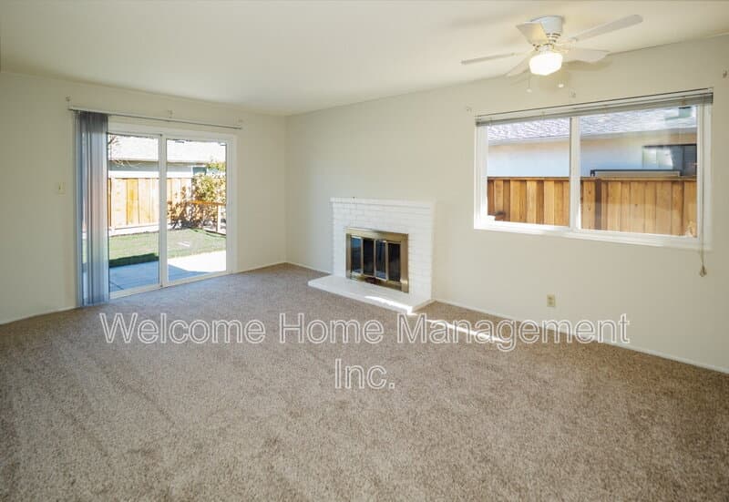 Pleasanton House: 4151 Francisco Street