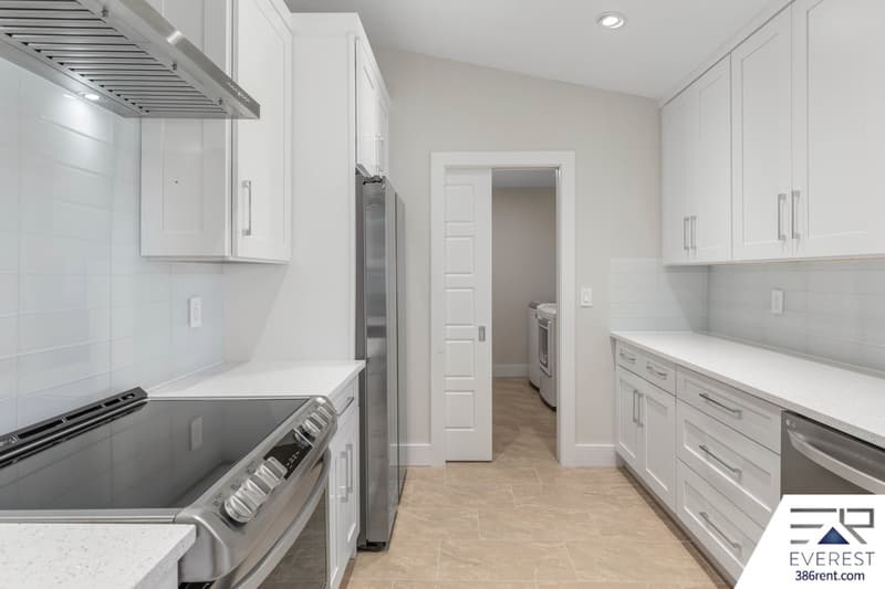 Palm Coast House: 12 Walt Place