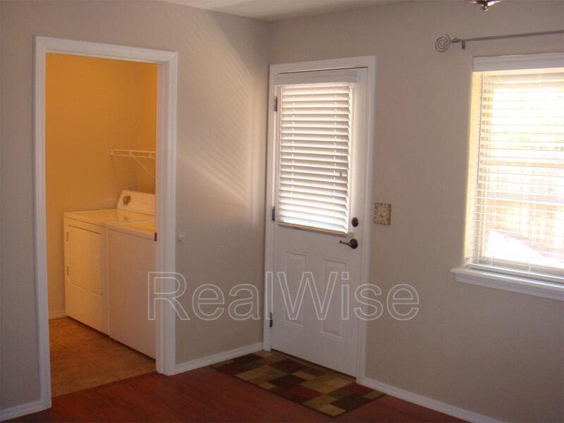 Medford Townhome: 450 Midway