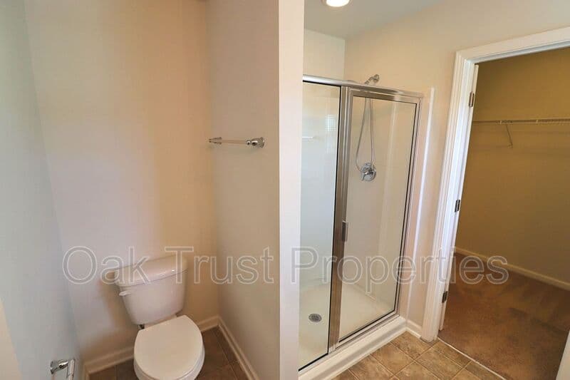 North Charleston House: 7716 Haywood Street