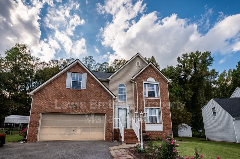 Richmond House: 3209 Purvis Road