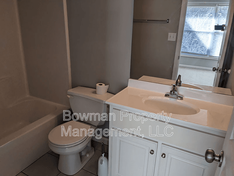 Athens Condo: 660 Barnett Shoals Rd