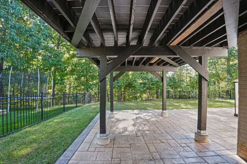 Fredericksburg House: 1100 Wright Court