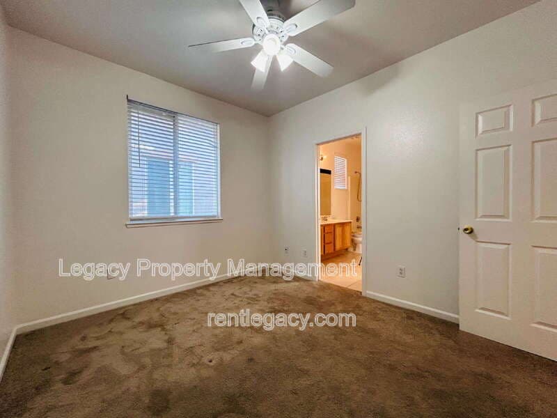 Fairfield House: 5085 Lockie Ln
