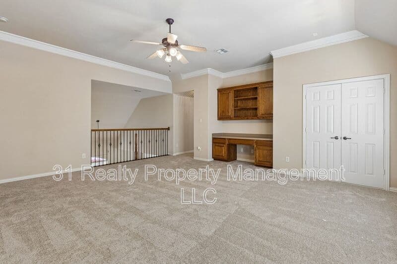 Allen Condo: 956 Cougar Dr
