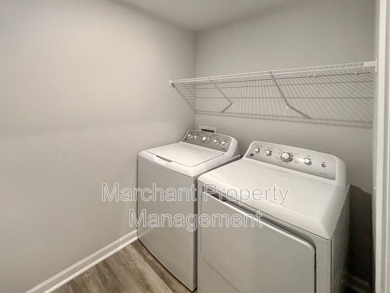 Greer Townhome: 154 Randwick Lane
