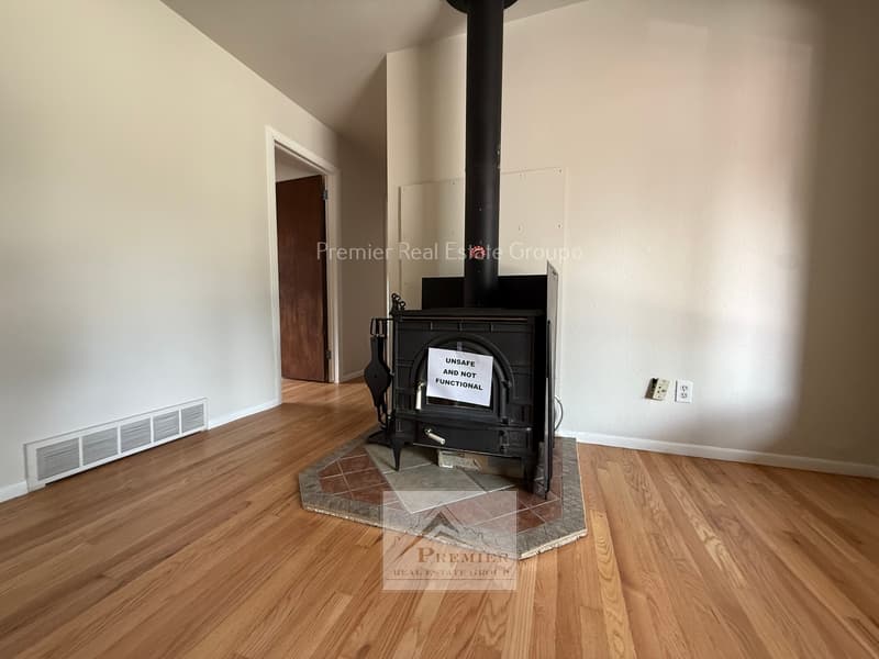 Colorado Springs House: 109 Jasper Drive